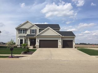 1277 E Monroe St, Morton, IL