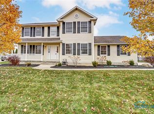 417 Dogwood Ln, Carey, OH 43316