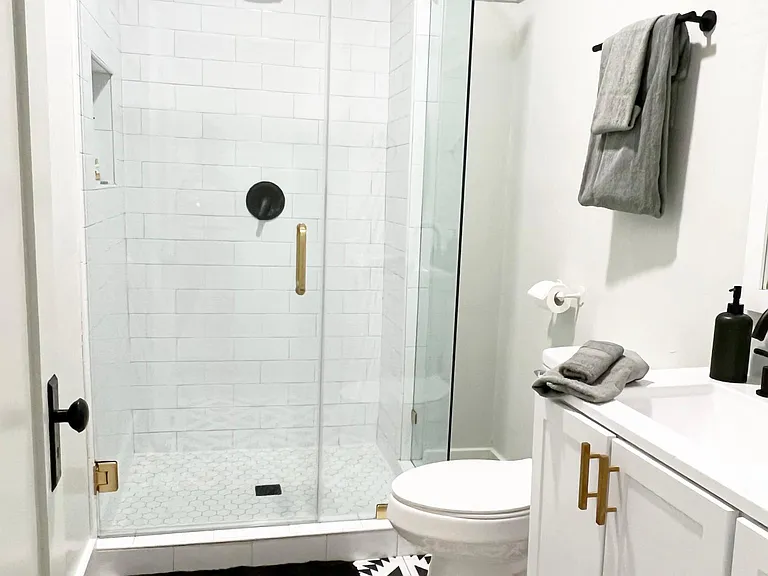 320 N 17th Dr #320 — Photo 14