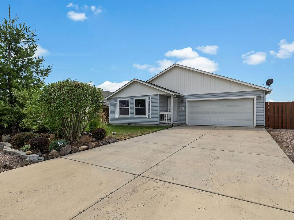 1st image of 317 Center Ridge Dr