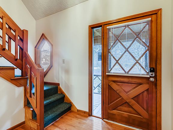 3rd image of 4751 W Lake Dr SE