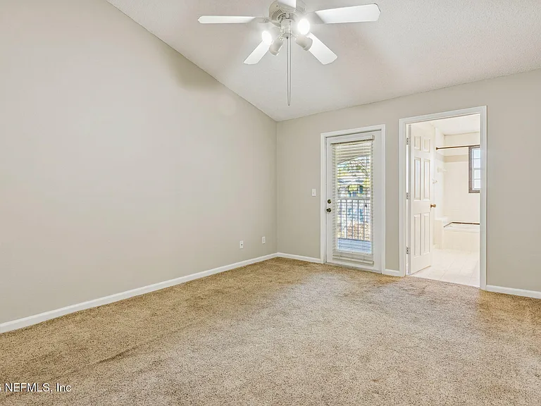 800 Ironwood Dr #834 — Photo 22