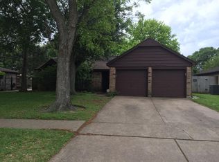 9327 Benning Dr, Houston, TX 77031