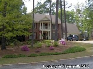 594 Longwood Dr, Fayetteville, NC 28314