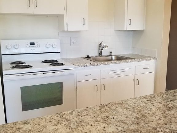5th image of 1000 Queen Anne Ave N APT 501
