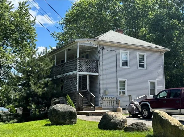 192 Tiogue Ave, Coventry, RI 02816