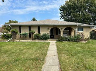 35052 Shell Dr, Sterling Heights, MI 48310