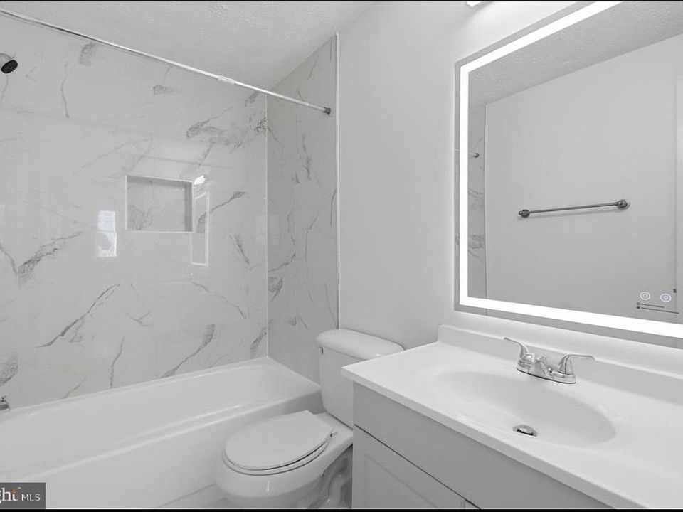 1st image of 6410 Killarney St