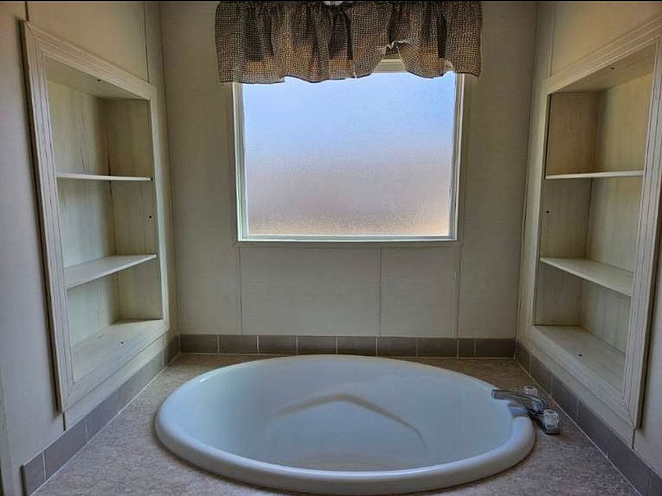 1st image of 13615 Simmons Dr