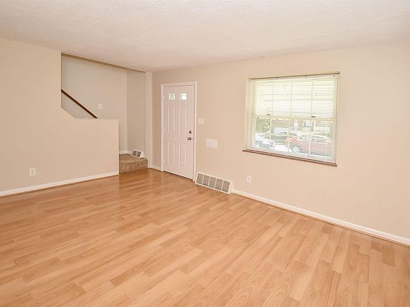 2nd image of 4734 Hardwick Dr