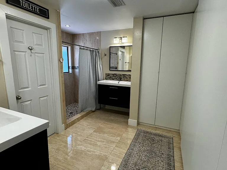 5520 Coach House Cir #G — Photo 26