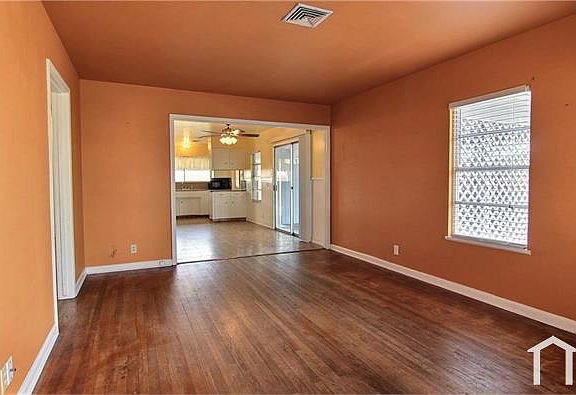 4th image of 4641 Mildred Dr