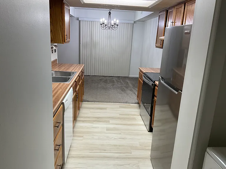1388 Sanzon Dr #1388 — Photo 9