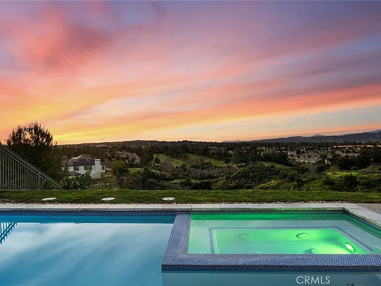 2309 Skyline Dr — Photo 45