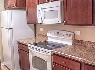 111 Bent Tree Ln APT 205, Schaumburg, IL 60195