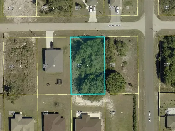 2903 43rd St SW, Lehigh Acres, FL 33976