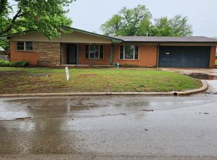 1211 Charles Dr, Shawnee, OK 74804