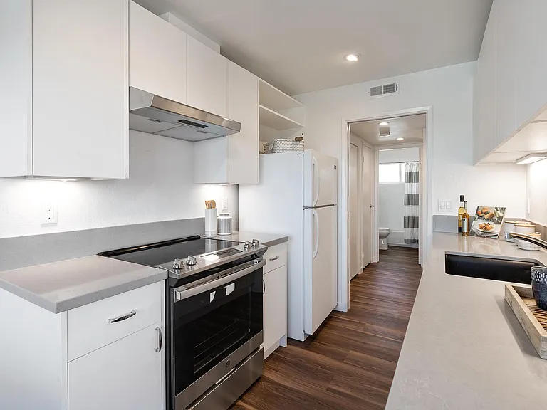 5270 College Ave #8 — Photo 8