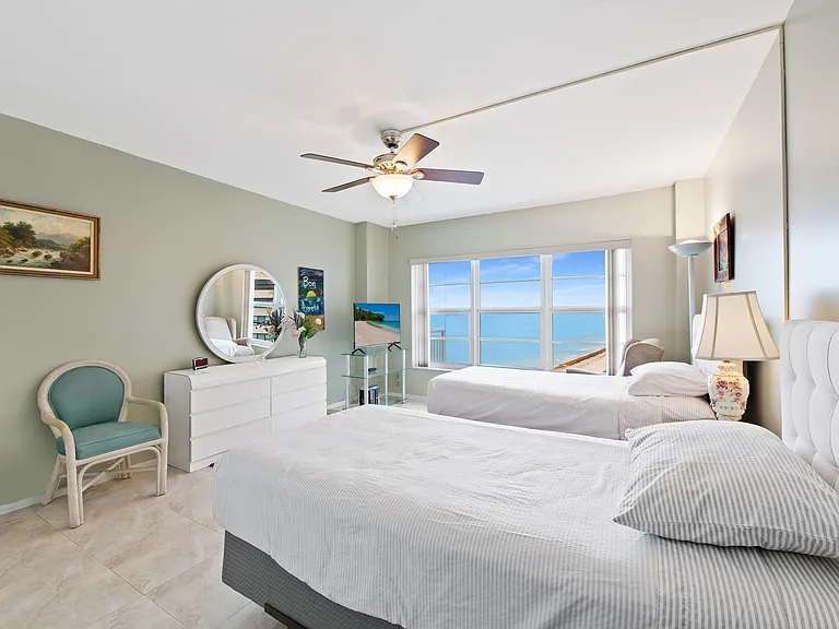3850 Galt Ocean Dr #901 — Photo 18