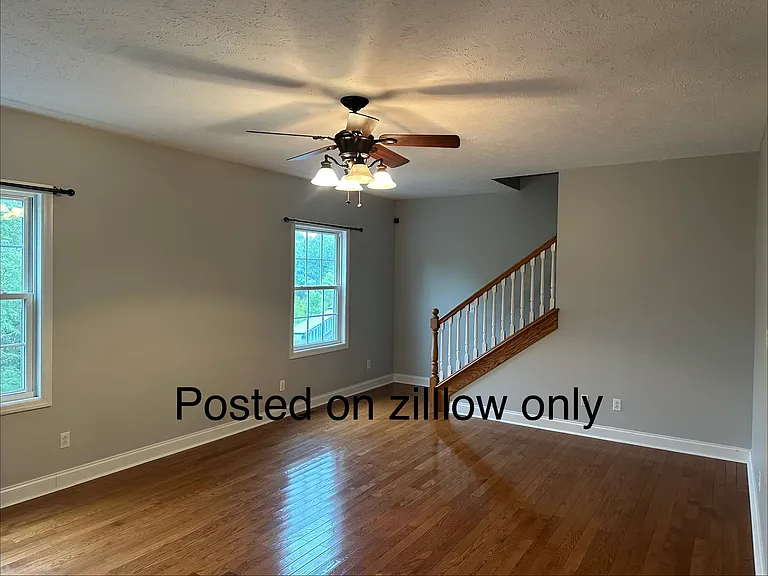1006 W Canyon Dr — Photo 6