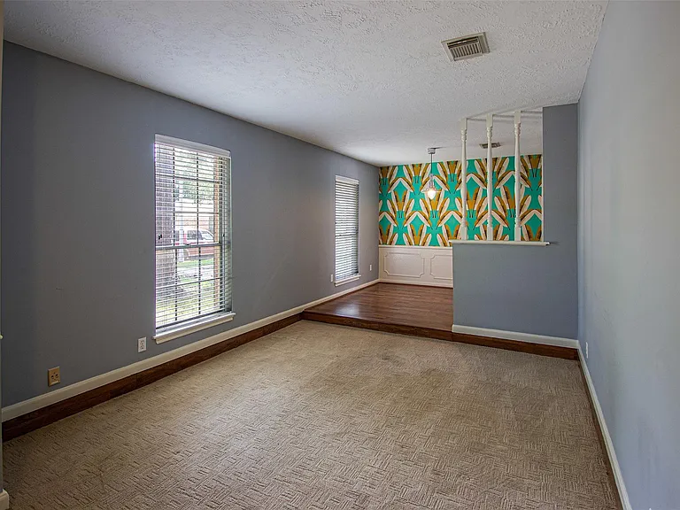 9710 Springmont Dr — Photo 6