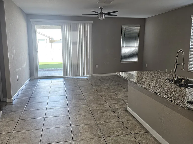 38192 W San Sisto Ave — Photo 9