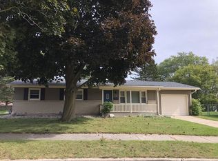 1013 Fairway Dr, Racine, WI 53405