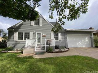 615 Elliott Ave, Ishpeming, MI 49849