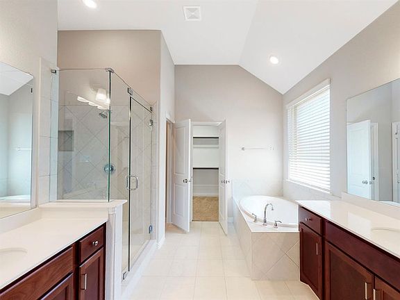 5th image of 306 Kellan Ct