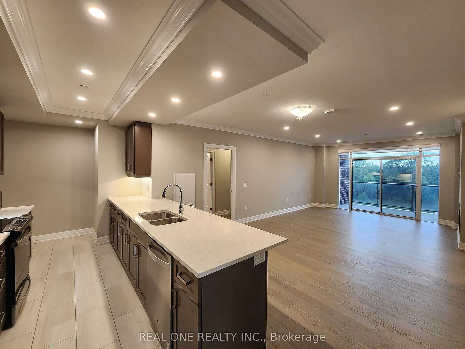 2 bed, $3,000 — Photo 2