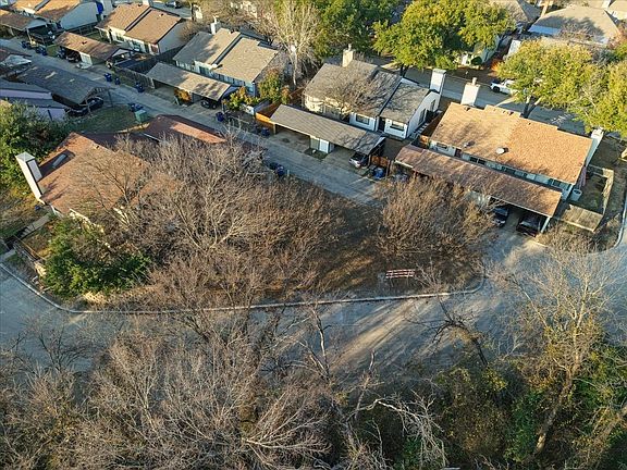 4th image of 523 Post Oak Ln