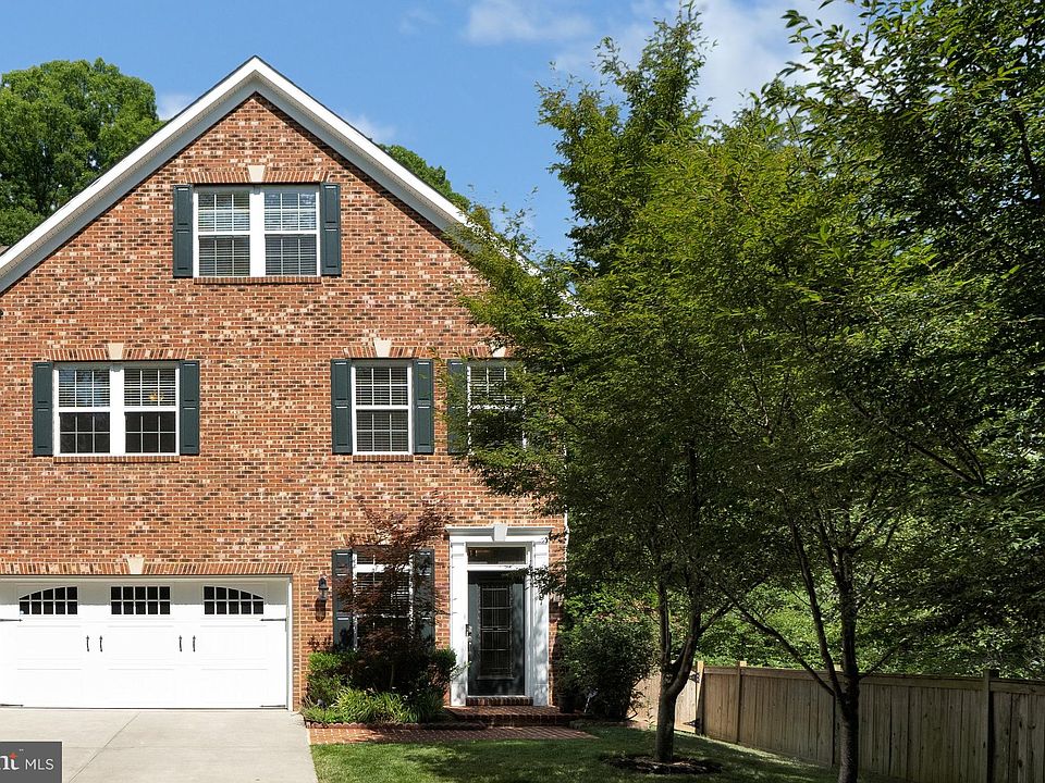 1st image of 4407 Royal Commons Ct