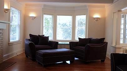 3rd image of 115 Dewitt Pl