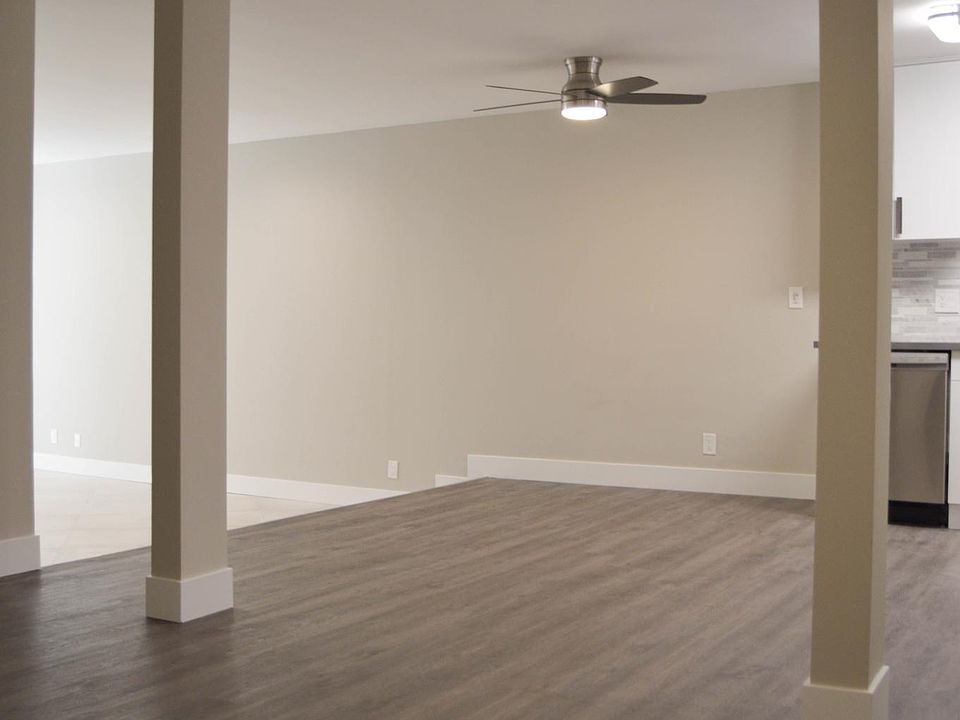 1st image of 817 4th St #210