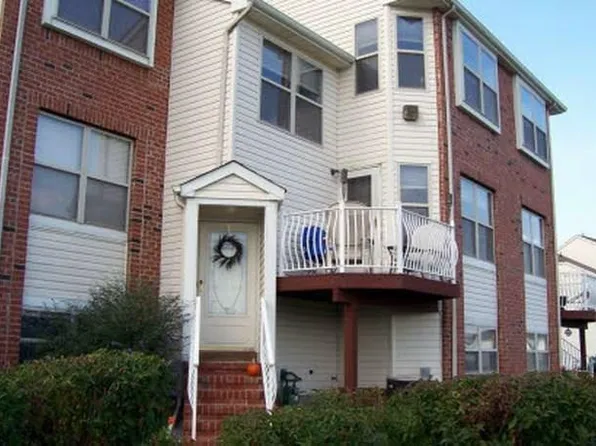 794 Harbortown Blvd #794, Perth Amboy, NJ 08861