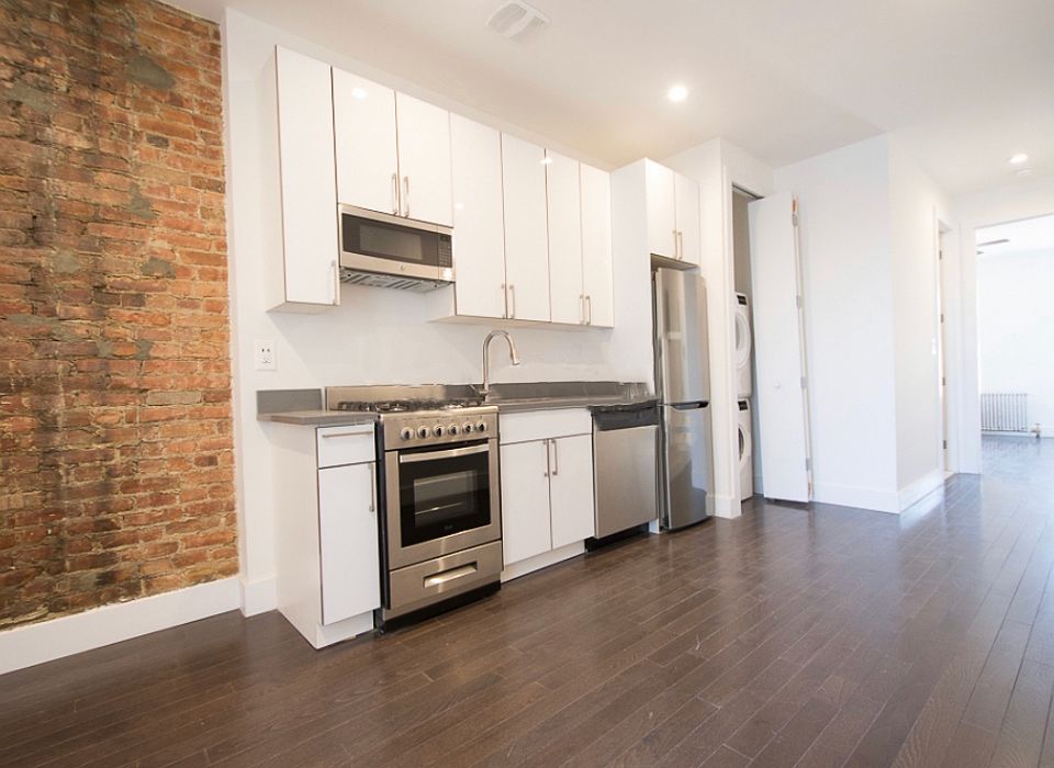 1st image of 719 Henry St APT 2R