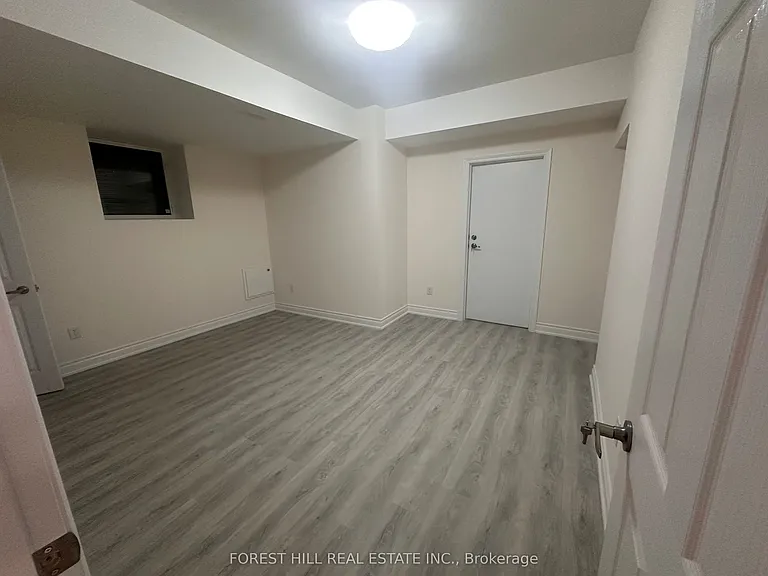 5 Ballanview Ct #BASEMENT — Photo 5