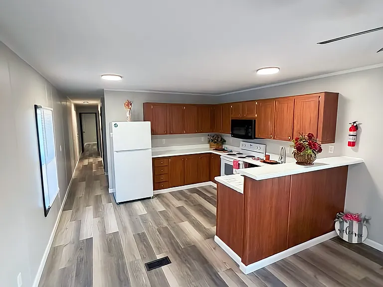 13 Deerwood Dr — Photo 1