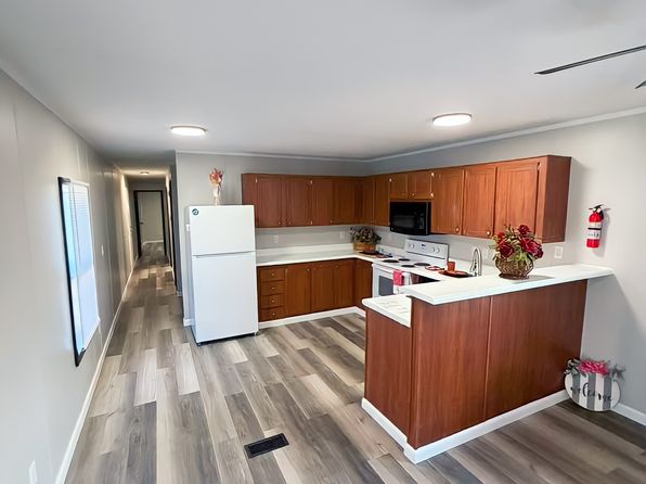 13 Deerwood Dr