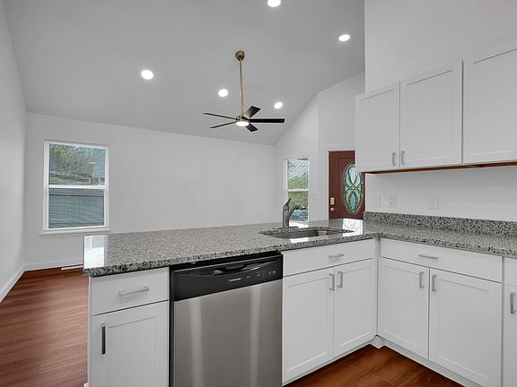 4th image of 4916 Ottenville Ave