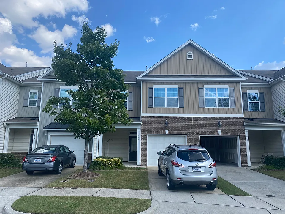 714 Silver Stream Ln