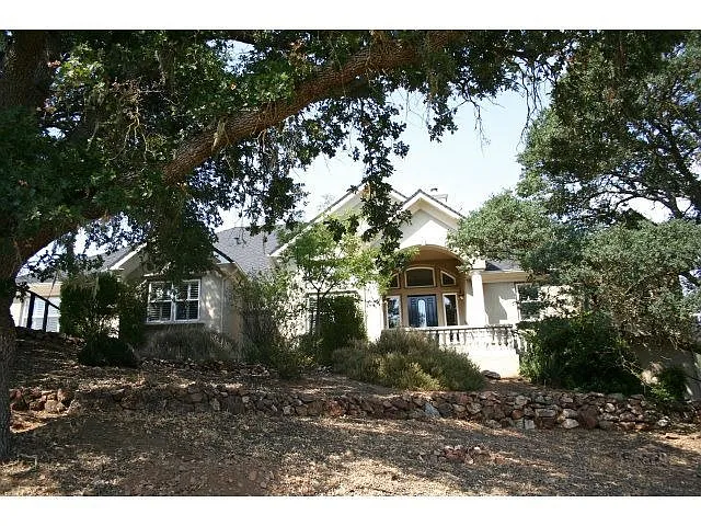 15300 Sycamore Dr photo 1