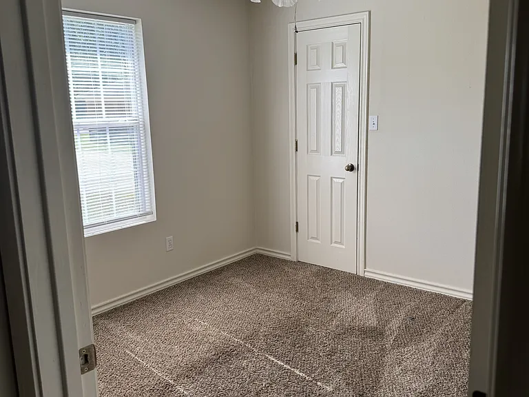 4843 N Park Rd — Photo 3