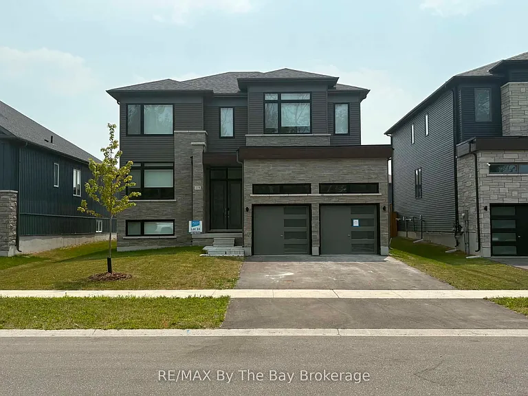 218 Mapleside Dr #UPPER — Photo 1