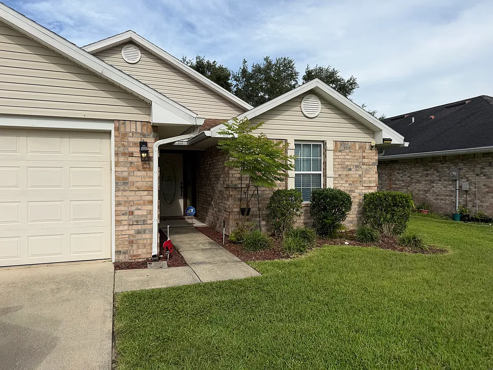 5439 Ward Lake Dr