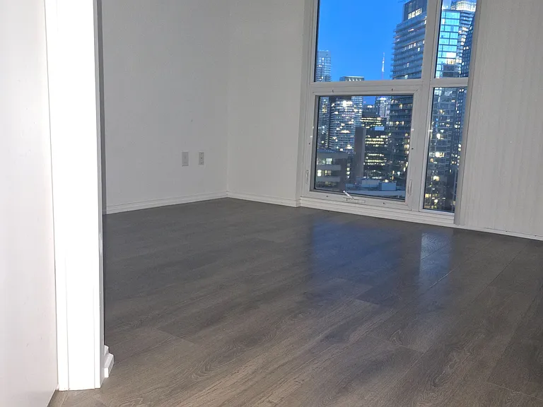 45 Charles St E #3002 — Photo 10