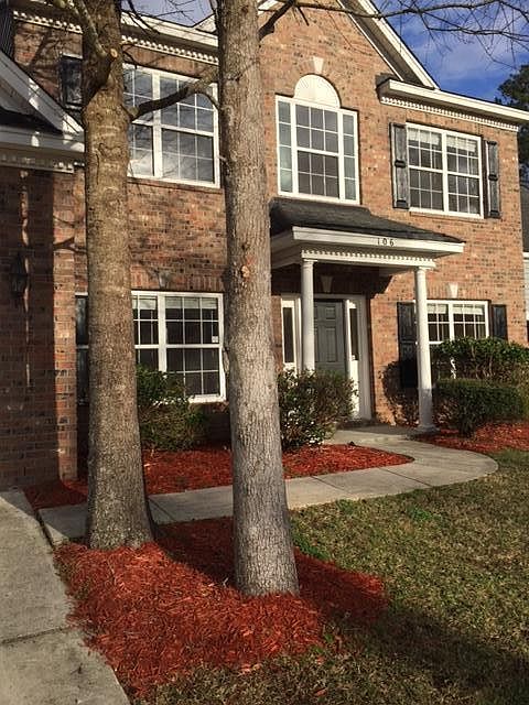 1st image of 106 Chancellors Dr