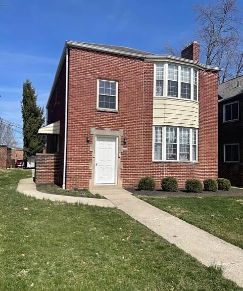 1796 Northwest Blvd #B — Photo 1