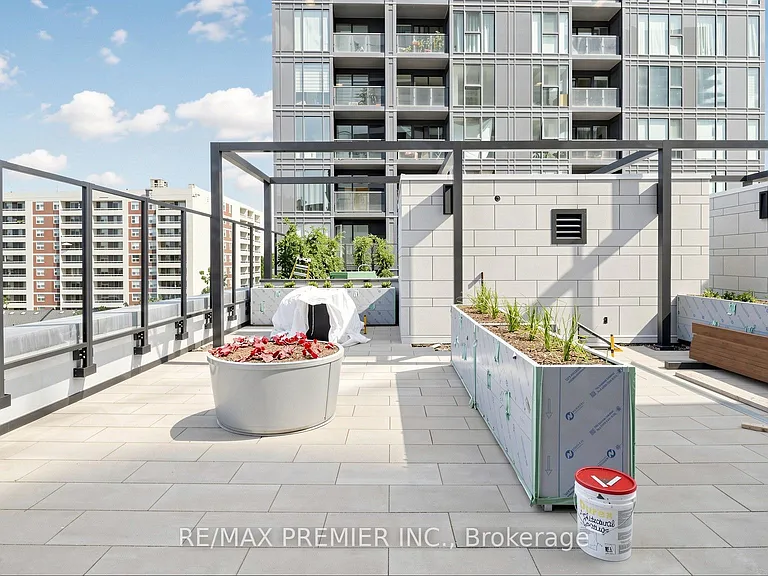 2075 Lakeshore Rd #2006 — Photo 41