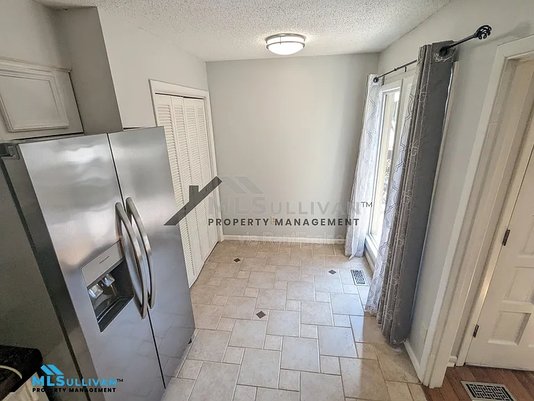 4100 Five Oaks Dr #41-1 — Photo 9